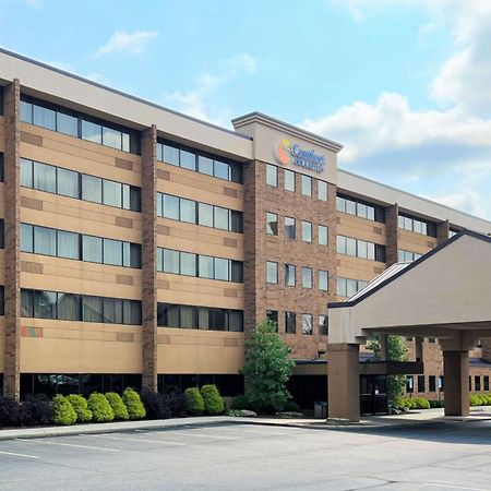 Comfort Inn & Suites Wadsworth Buitenkant foto