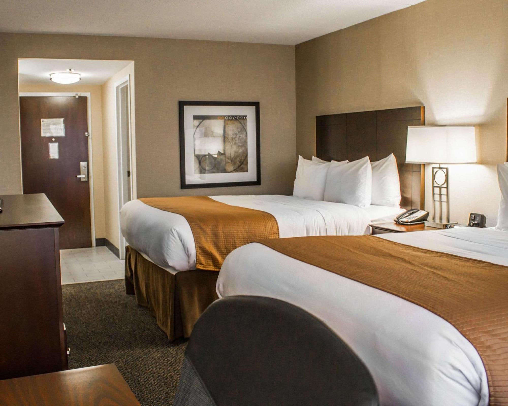 Comfort Inn & Suites Wadsworth Buitenkant foto