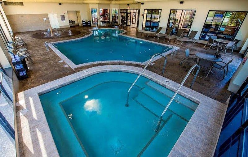 Comfort Inn & Suites Wadsworth Buitenkant foto